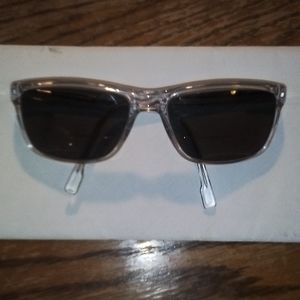 IZOD Crystal Prescription Sunglasses-NEW-W-No Case